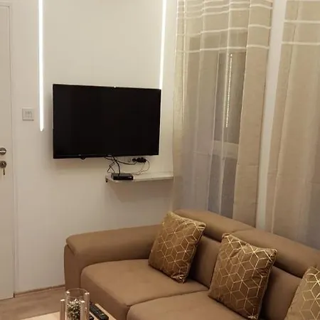 A1 Apartment *